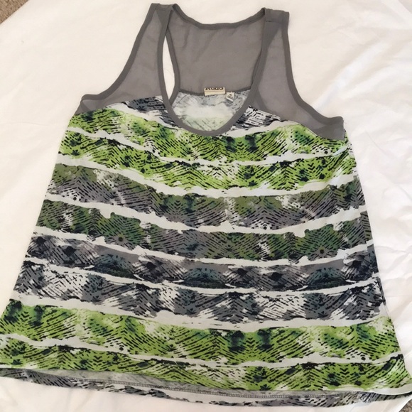 MUDD Athletic Razor Back Top - Picture 2 of 4